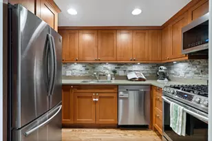 1050 W Webster Ave, Chicago, IL 60614 - Photo 15