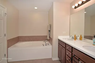 237 Jackson Street, Gilberts, IL 60136 - Photo 9