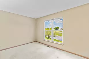 2212 Rossiter Pkwy, Plainfield, IL 60586 - Photo 19