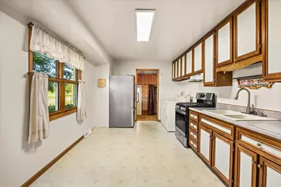 704 E 4th Street, Streator, IL 61364 - Photo 9