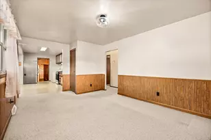 704 E Fourth St, Streator, IL 61364 - Photo 7
