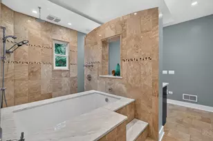 6421 Bentley Ave, Willowbrook, IL 60527 - Photo 21