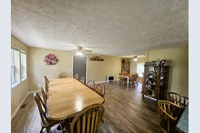 311 S Sycamore Street, Keenes, IL 62851 - Photo 15