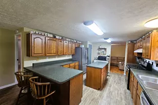 311 S Sycamore St, Keenes, IL 62851 - Photo 13