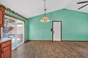 412 Spruce Ln, Amboy, IL 61310 - Photo 9