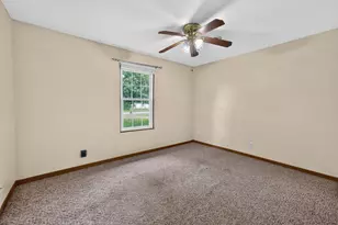 412 Spruce Ln, Amboy, IL 61310 - Photo 15
