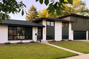 703 N Gibbons Ave, Arlington Heights, IL 60004 - Photo 1
