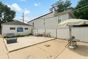4937 W Gladys Ave, Chicago, IL 60644 - Photo 11