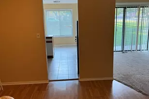 690 Cross Creek Dr Dr, Roselle, IL 60172 - Photo 11