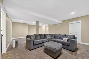 2331 Coventry Cir S, Sycamore, IL 60178 - Photo 27