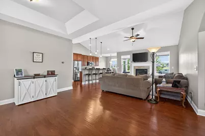 2331 Coventry Circle S, Sycamore, IL 60178 - Photo 5