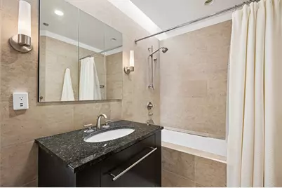 401 N Wabash Avenue #37F, Chicago, IL 60611 - Photo 9