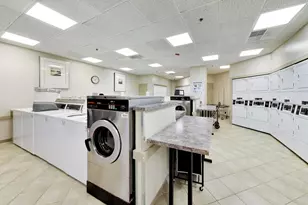 3660 N Lake Shore Dr, Chicago, IL 60613 - Photo 31