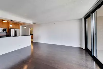 3660 N Lake Shore Drive #3307, Chicago, IL 60613 - Photo 5