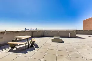 3660 N Lake Shore Dr, Chicago, IL 60613 - Photo 25