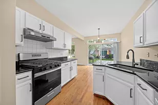 1644 Windward Ave, Naperville, IL 60563 - Photo 3