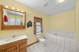 924 Suzy St, Sandwich, IL 60548 - Photo 17