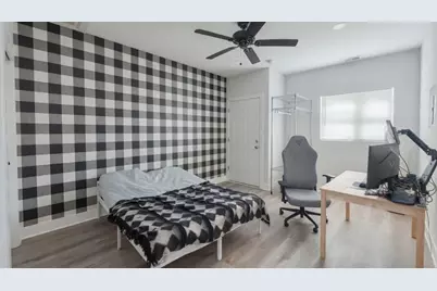 4006 N Bell Avenue #1, Chicago, IL 60618 - Photo 3