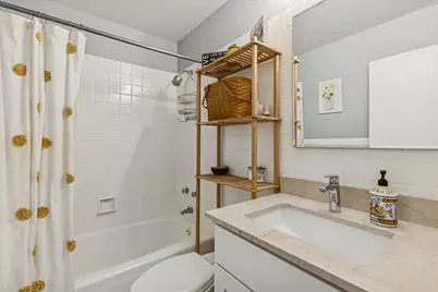 3550 N Lake Shore Drive #716, Chicago, IL 60657 - Photo 9