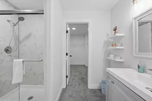 2042 Windemere Cir, Schaumburg, IL 60194 - Photo 23
