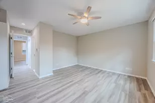 2730 N Greenview Ave, Chicago, IL 60614 - Photo 21