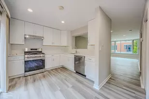 2730 N Greenview Ave, Chicago, IL 60614 - Photo 13