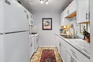 20A Kingery Quarter, Willowbrook, IL 60527 - Photo 13