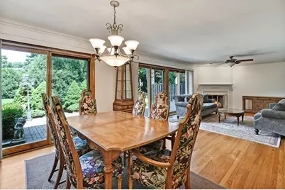 2S742 Avenue Cherbourg, Oak Brook, IL 60523 - Photo 11