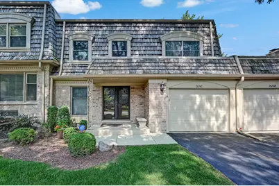 2S742 Avenue Cherbourg, Oak Brook, IL 60523 - Photo 1