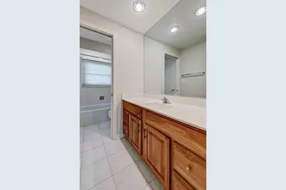 2S742 Avenue Cherbourg, Oak Brook, IL 60523 - Photo 17