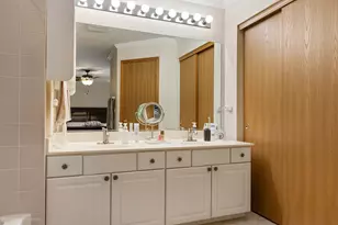 124 Periwinkle Ln, Bolingbrook, IL 60490 - Photo 13