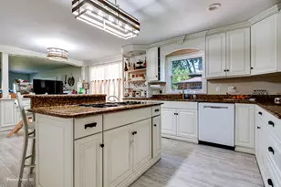 1310 New Lenox Rd, Joliet, IL 60433 - Photo 13