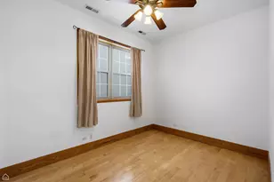 1435 W 16th St, Chicago, IL 60608 - Photo 23
