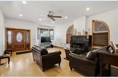 1435 W 16th Street, Chicago, IL 60608 - Photo 7