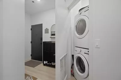 948 W Sunnyside Avenue #407, Chicago, IL 60640 - Photo 11