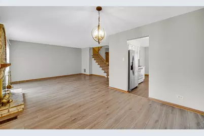 1264 Reading Court, Wheaton, IL 60189 - Photo 7