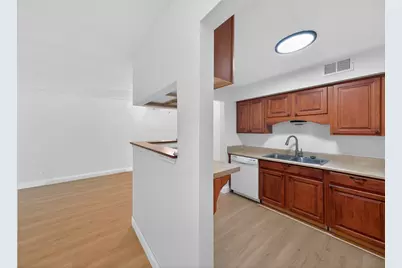 3235 S Manor Drive #104, Lansing, IL 60438 - Photo 7
