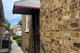 10216 S Calumet Ave, Chicago, IL 60628 - Photo 3