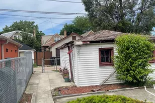 10216 S Calumet Ave, Chicago, IL 60628 - Photo 5