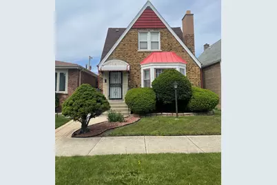 10216 S Calumet Avenue, Chicago, IL 60628 - Photo 1