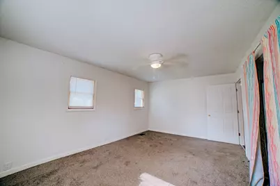 835 E Locust Street, Watseka, IL 60970 - Photo 25