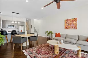 2427 W Augusta Blvd, Chicago, IL 60622 - Photo 11