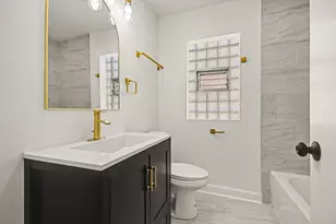 10827 S Peoria St, Chicago, IL 60643 - Photo 11