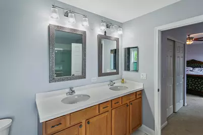 5961 Mackinac Lane, Hoffman Estates, IL 60192 - Photo 9