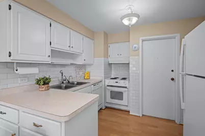 2700 E Bel Aire Drive #203, Arlington Heights, IL 60004 - Photo 13