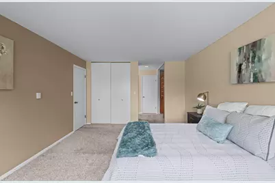 2700 E Bel Aire Drive #203, Arlington Heights, IL 60004 - Photo 17