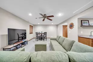 525 Linden Ct, Geneva, IL 60134 - Photo 29