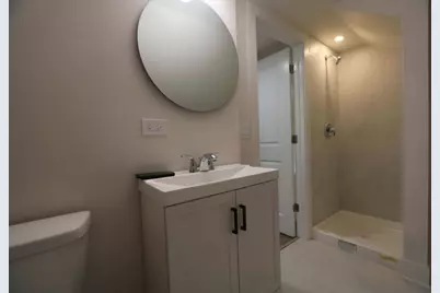 8014 S Yates Boulevard, Chicago, IL 60617 - Photo 15