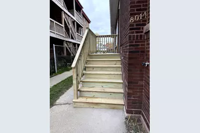 8014 S Yates Boulevard, Chicago, IL 60617 - Photo 17