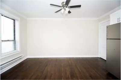 3345 N Marshfield Avenue #302, Chicago, IL 60657 - Photo 5
